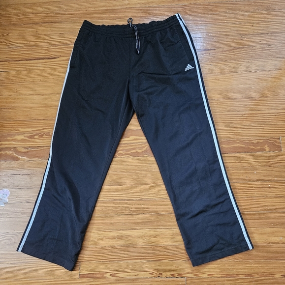 Adidas Sweatpants - Picture 1 of 1